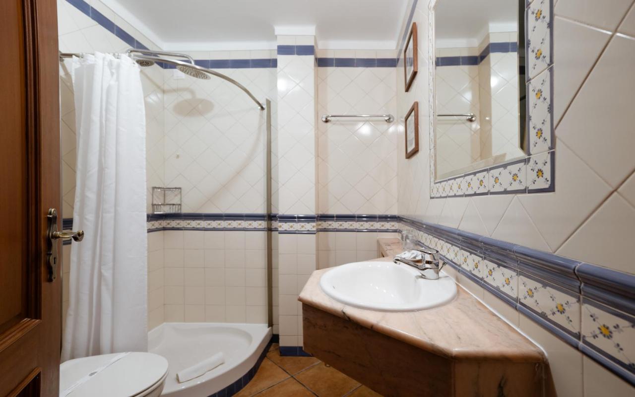 Casa De S. Thiago De Obidos Hotel Bagian luar foto