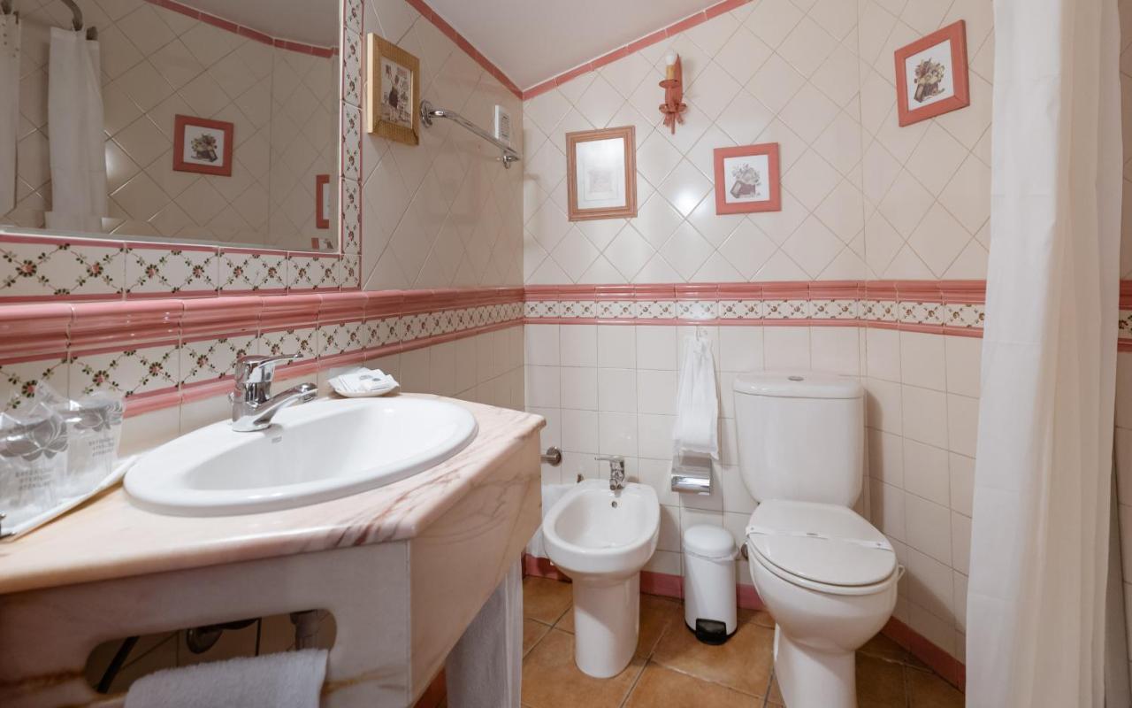 Casa De S. Thiago De Obidos Hotel Bagian luar foto
