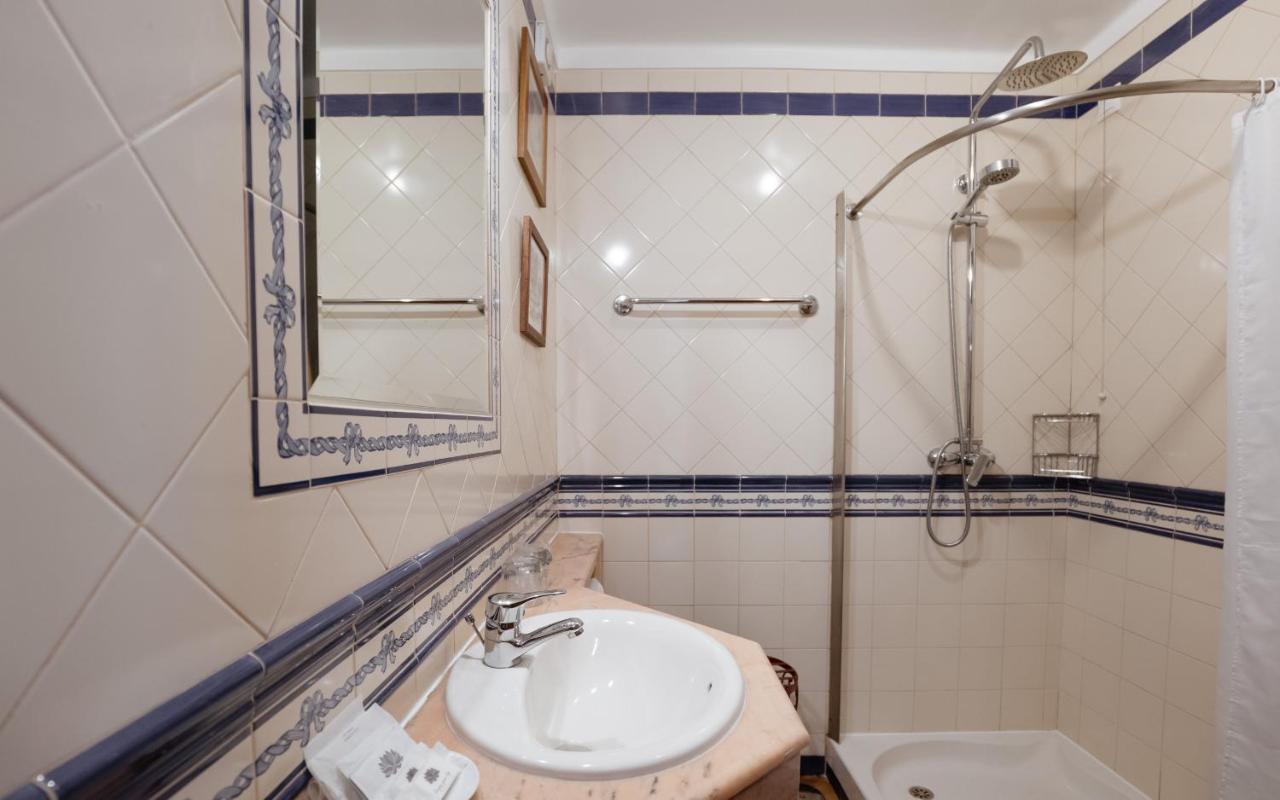 Casa De S. Thiago De Obidos Hotel Bagian luar foto