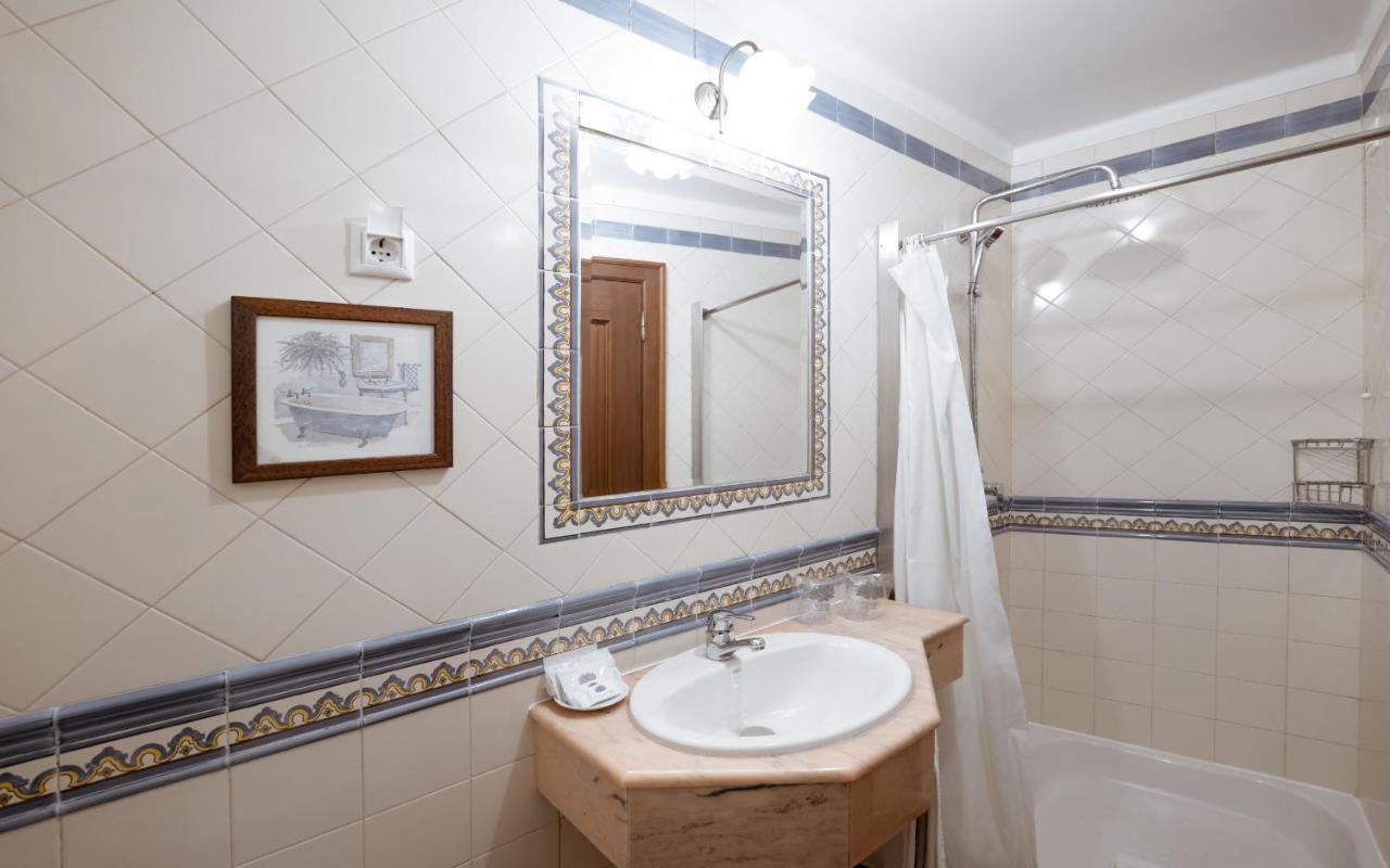 Casa De S. Thiago De Obidos Hotel Bagian luar foto
